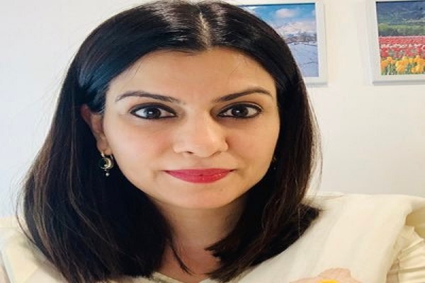 nidhi razdan biography