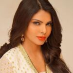 Sherlyn Chopra shares a after workout hot video