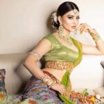 Urvashi Rautela wishes everyone a Happy Dussehra, Says Keep spreading Love and Happiness