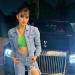 Urvashi Rautela taking over the internet with her killer move, Check it out